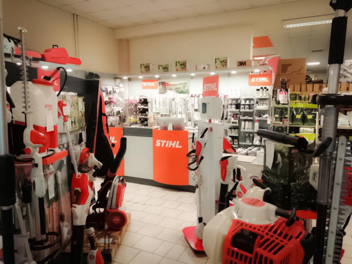 Trattorini Tosaerba Stihl per Grandi Giardini e Parchi a Rovigo: La Guida Definitiva alla Scelta